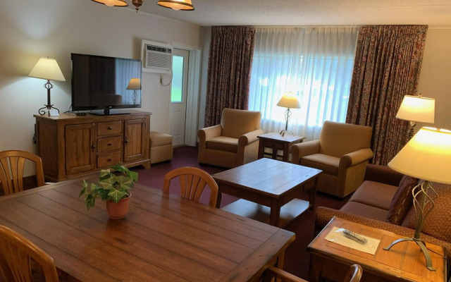 Fireside Inn & Suites Gilford