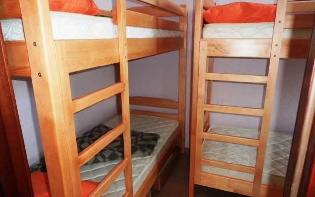 Yourhostel Podol