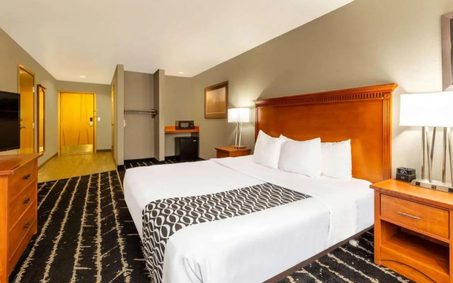 La Quinta Inn & Suites by Wyndham Vancouver