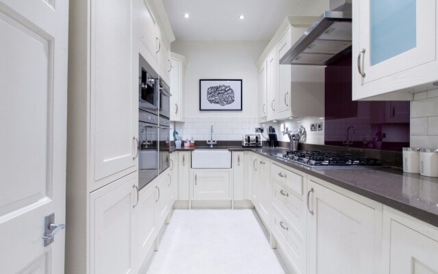 Central Cosy Home for 6 in Edinburgh