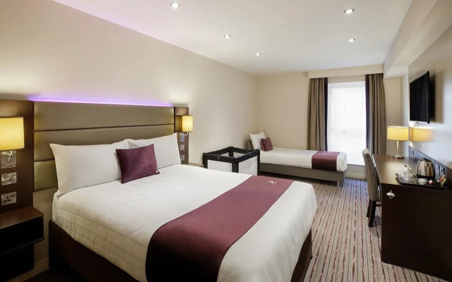 Premier Inn Nottingham West