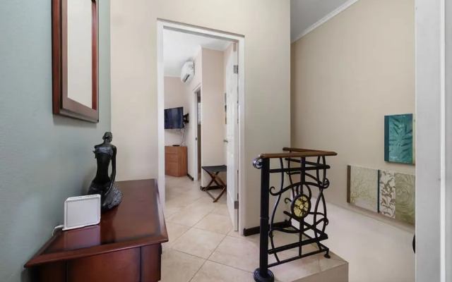 Beautiful Gated Community Retreat Near the Beach
