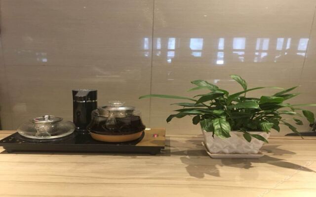 Baiyang Hotel