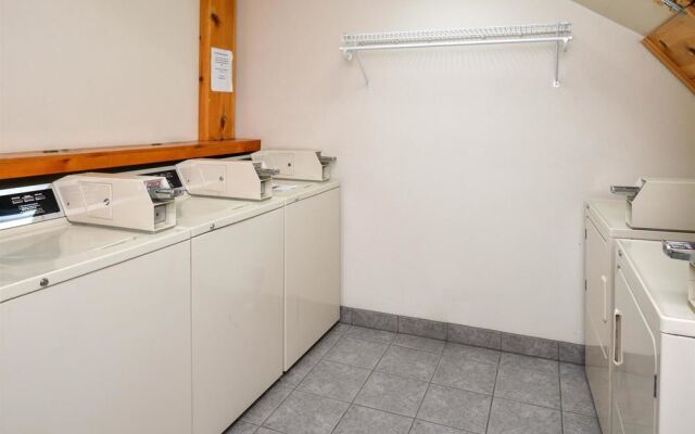 Rodeway Inn & Suites