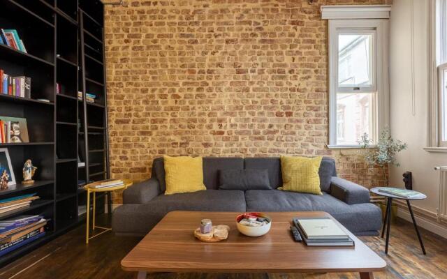 Renovated apartment at the heart of Istanbul with huge terrace