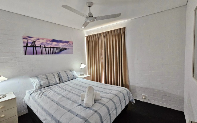 Riverview Holiday Apartment 14 - Kalbarri WA
