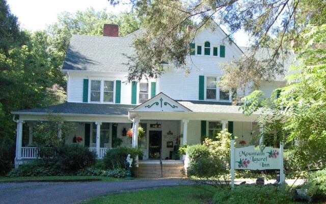 Mountain Laurel Inn