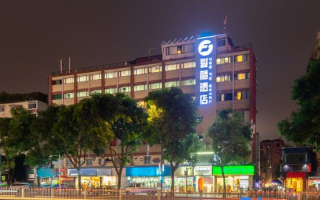 Junfu Hotel (Guangzhou R&F Haizhu City Jiangnan West Metro Station)