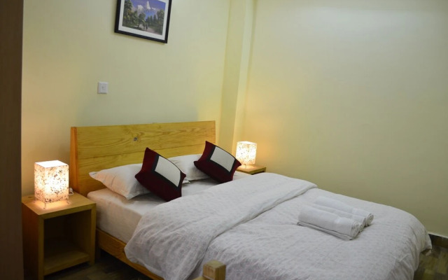 Tanani Newa Home - Makalu