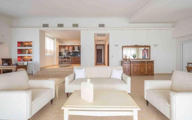 Anavissos 3bdr Seaview Beachhouse with Bbq