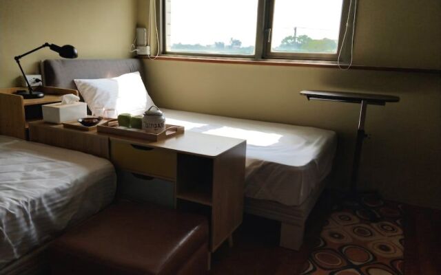 Designer's House B&B