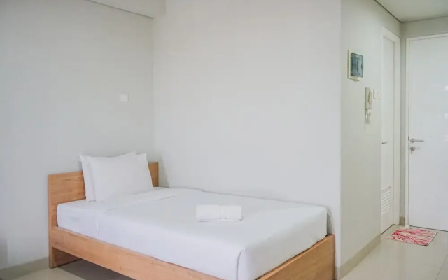 Minimalist Studio at Beverly 90210 Apartment