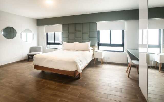 w Upscale 2BR in Miraflores