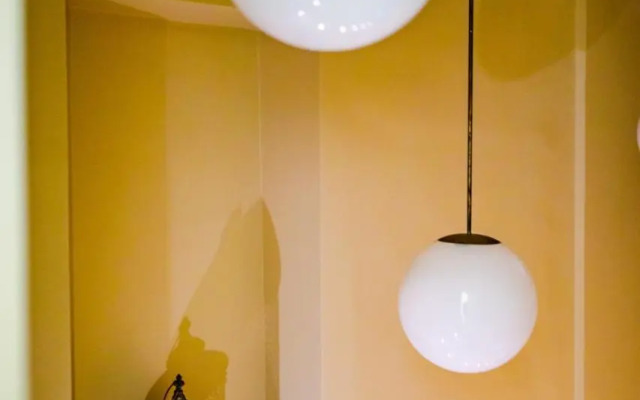 Stylish Studio Apartment - 1 House