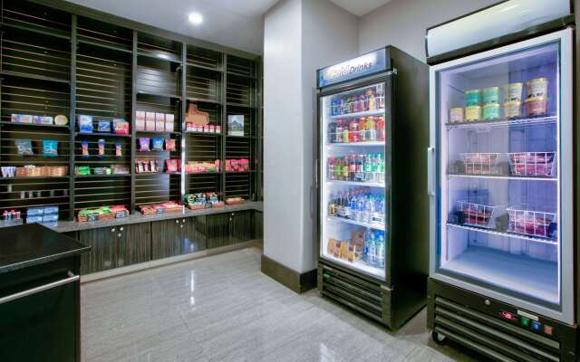 La Quinta Inn & Suites by Wyndham Lubbock Southwest