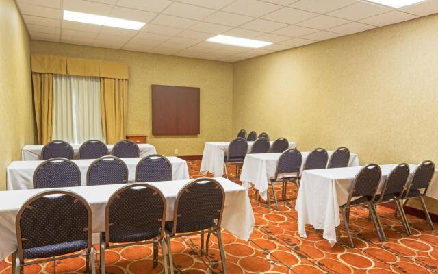 Hampton Inn Columbus/Delaware I-71 North