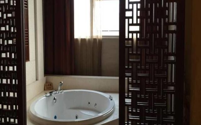 Linyi Pattaya Hotel