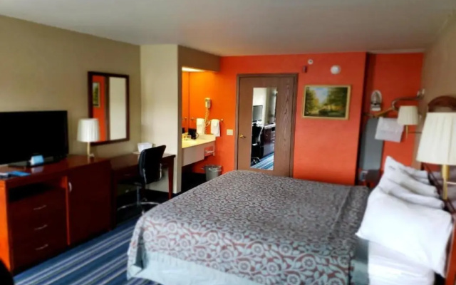Days Inn By Wyndham Branson Near Theatre District