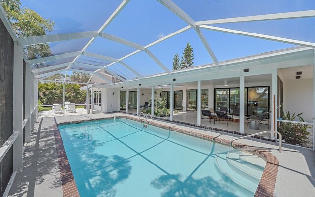 The Windward House 3 Bedroom Home by RedAwning