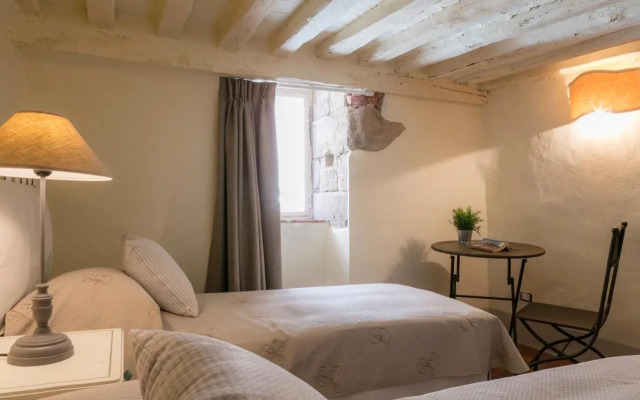 Stence Apartment