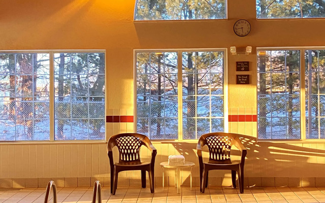 Country Inn & Suites by Radisson, Elk River, MN