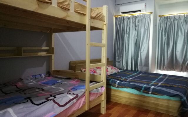 Oceanus Backpackers Hostel