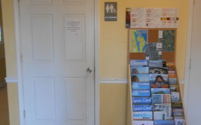 Executive Garden Titusville Hotel