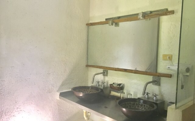 Maria's Kan Kin with Private Beach