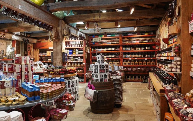 HOLIDAY HOME DOUARNENEZ-TRéBOUL - BRE06106I-F