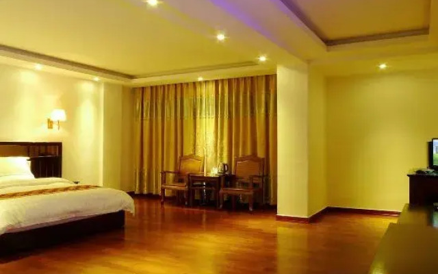 Ding Good Hotel Ruili