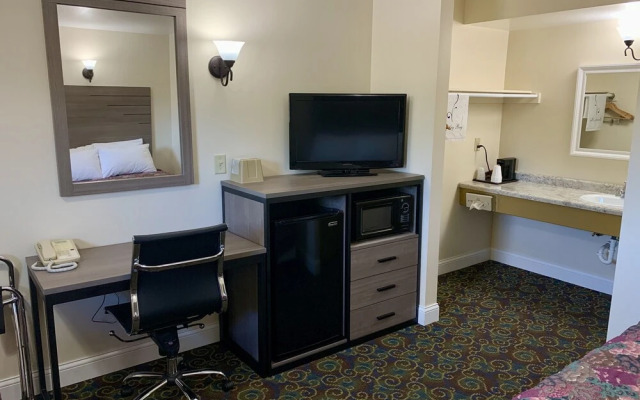 Kingsway Inn