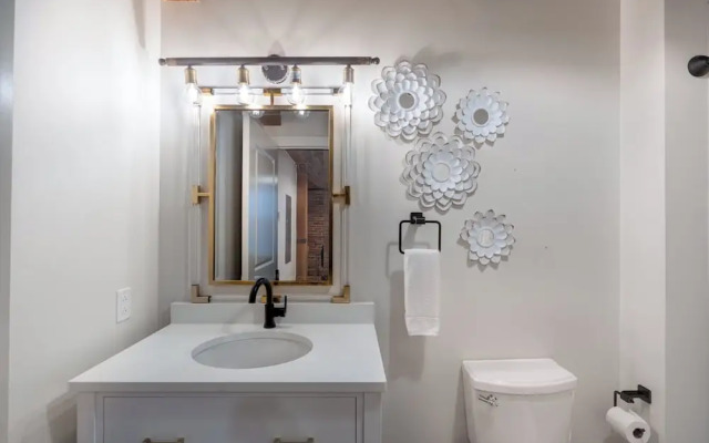 Cosmic Nashville at The 1865