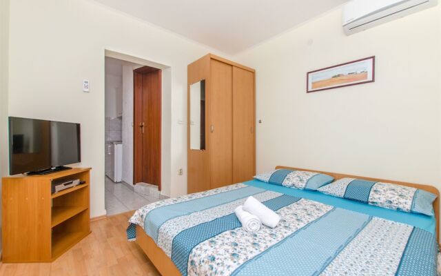 Apartments Zecic