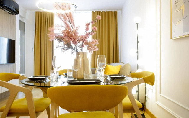 Supernova Royal Residence