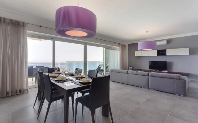 Pure Luxury Apartment With Pool