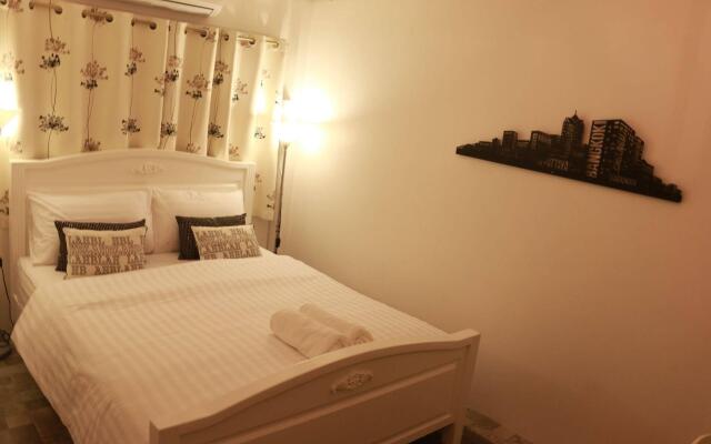 Finlay House - Hostel