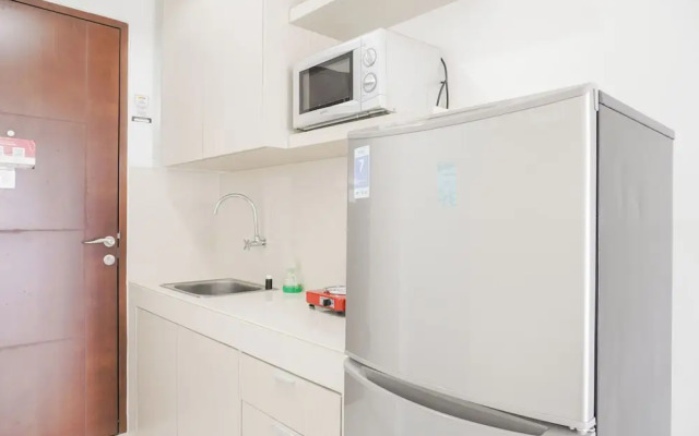 Fully Furnished Studio Apartment with Cozy Design Springwood Residence