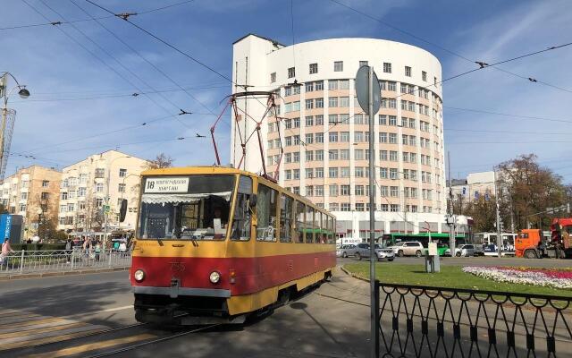 Apartments on Lenin Avenue 69 building 8