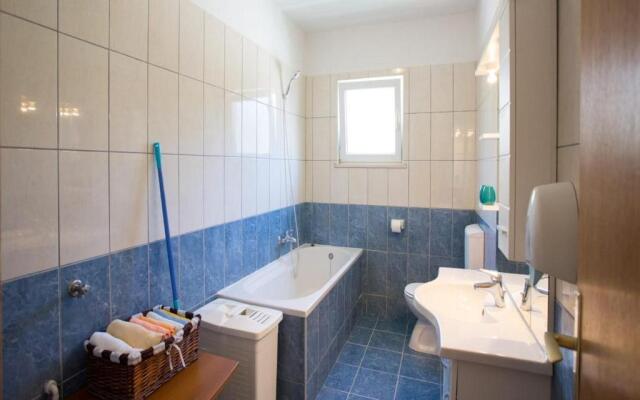 Apartment Dube