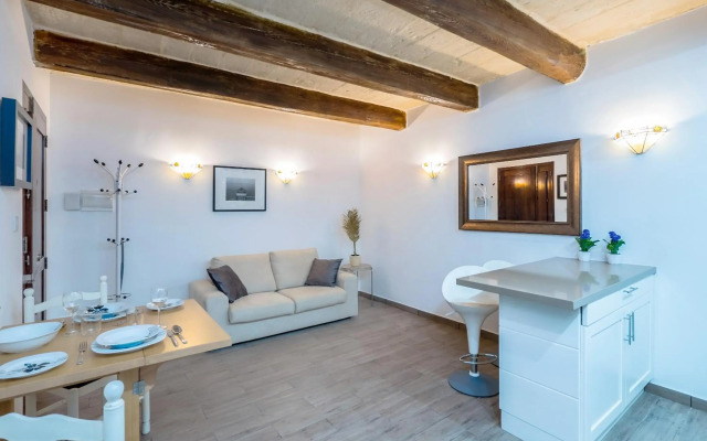 Valletta Main Street Apartment DELUXE