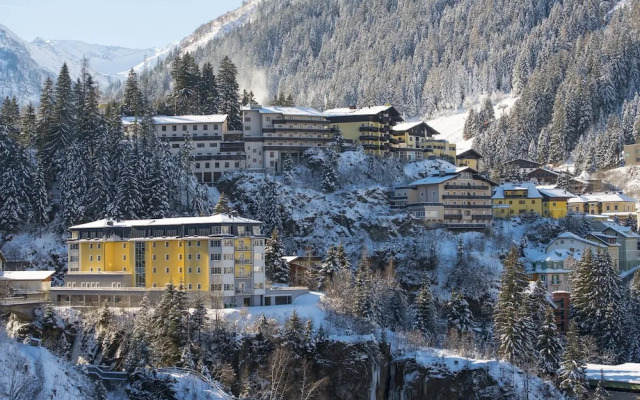 Apartment Bad Gastein Near Ski Slopes