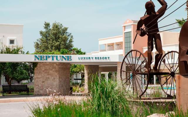 Neptune Luxury Resort