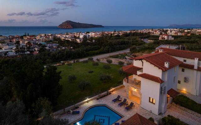 Villa Eleftheria private pool/garden/view/3bdrms/3.5bthrms