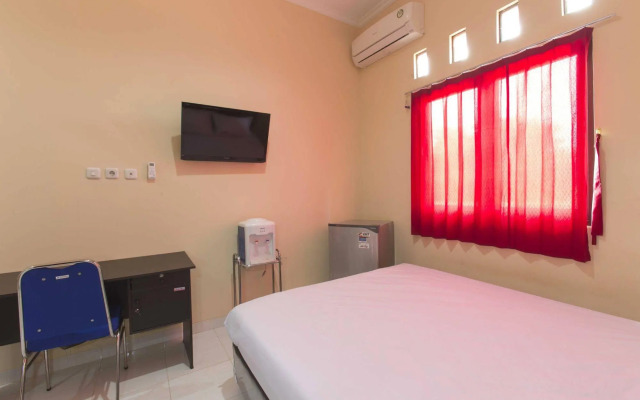 RedDoorz @ Utan Kayu
