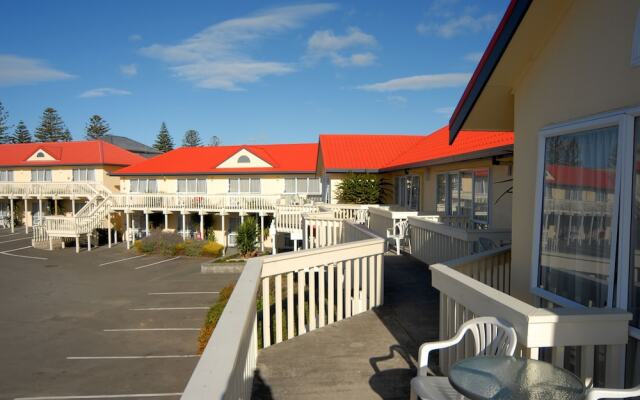 Fountain Court Motel