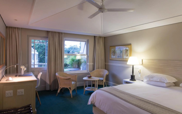 Quarry Lake Inn