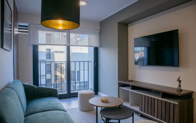 w Gorgeous 1BR w Terrace in Miraflores