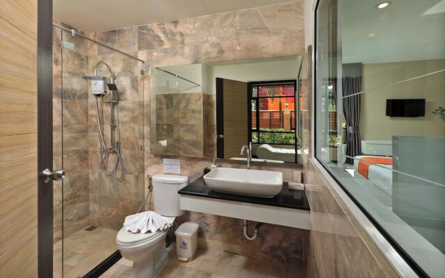 Nai Harn Condominium