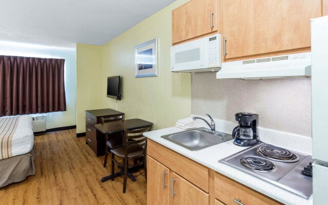 Suburban Extended Stay Hotel Lewisville