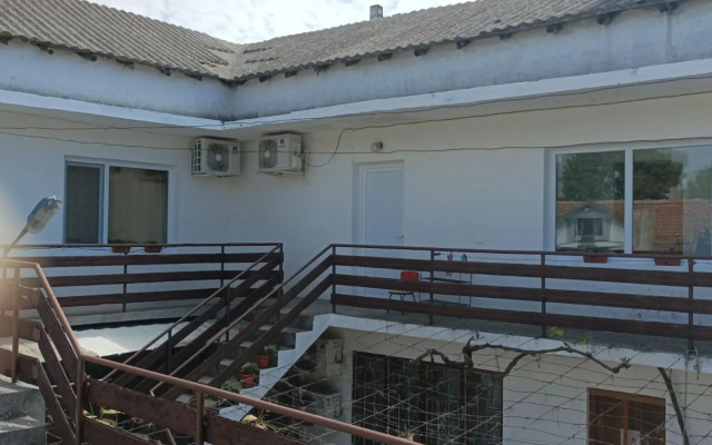 Къща за гости Бяла Къща